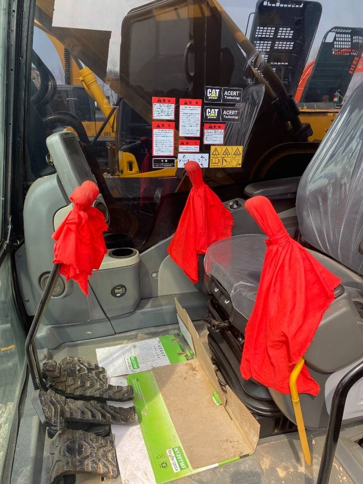 Crawler excavator CAT 336: picture 13