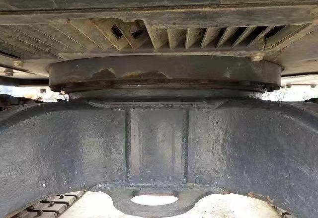 Hitachi 30 - Crawler excavator: picture 3 Hitachi 30 - Crawler excavator: picture 3