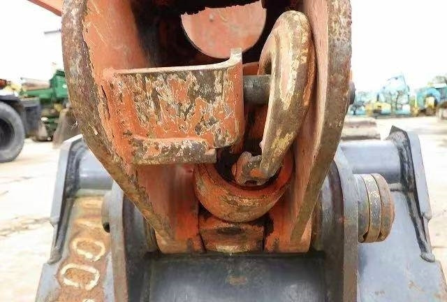 Hitachi 30 - Crawler excavator: picture 5 Hitachi 30 - Crawler excavator: picture 5