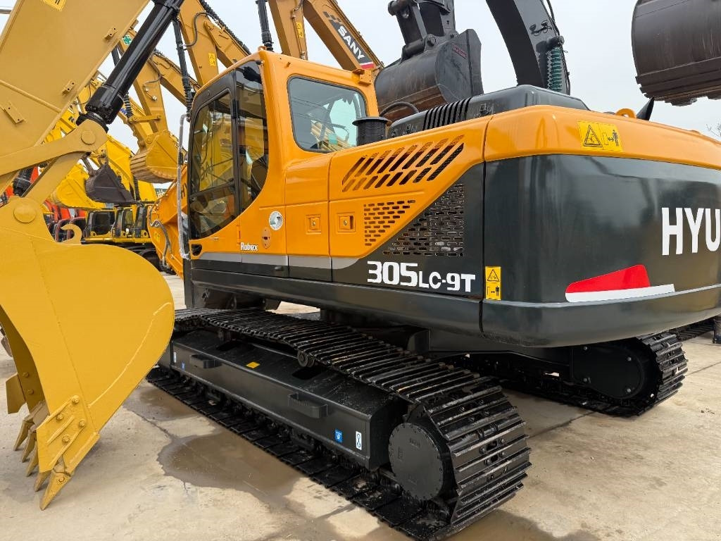 Hyundai 305LC-9T - Crawler excavator: picture 3 Hyundai 305LC-9T - Crawler excavator: picture 3