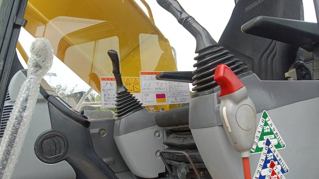 Komatsu PC 220-7 - Crawler excavator: picture 5 Komatsu PC 220-7 - Crawler excavator: picture 5