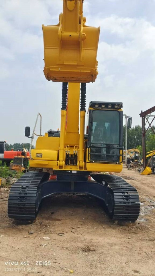 Komatsu PC 220-7  - Crawler excavator: picture 4 Komatsu PC 220-7  - Crawler excavator: picture 4