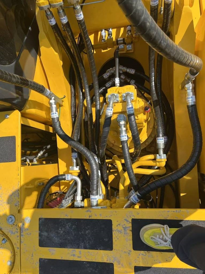 Crawler excavator Komatsu PC 300: picture 6 Crawler excavator Komatsu PC 300: picture 6