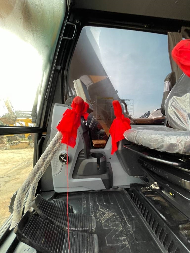 Sany SY 135 - Crawler excavator: picture 4 Sany SY 135 - Crawler excavator: picture 4