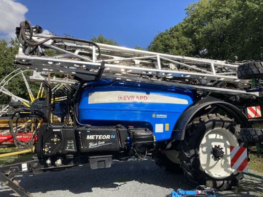 Evrard METEOR 5400L BLUE LINE - Trailed sprayer: picture 4 Evrard METEOR 5400L BLUE LINE - Trailed sprayer: picture 4