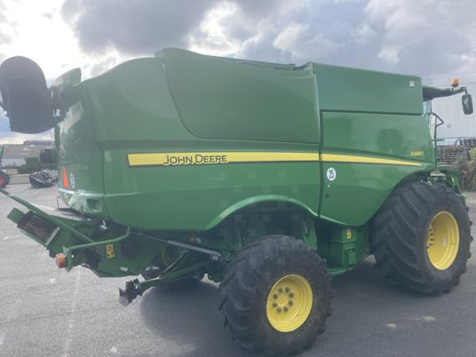 John Deere S680 - Combine harvester: picture 3 John Deere S680 - Combine harvester: picture 3