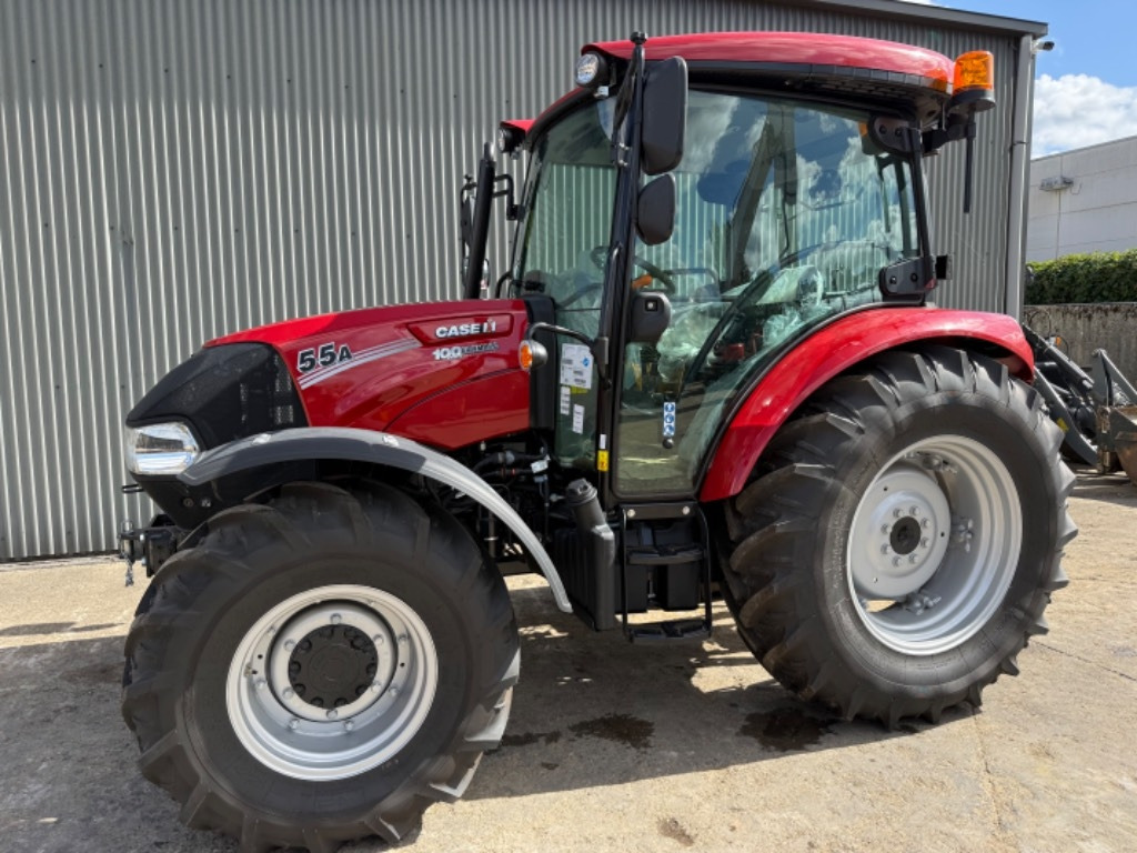 Case IH Farmall 55 A - Farm tractor: picture 1 Case IH Farmall 55 A - Farm tractor: picture 1