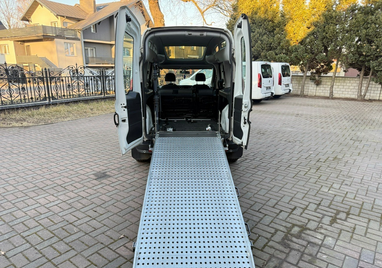 Fiat Doblo II Doblo 1.6-120KM dla Niepełnosprawnych RAMPA Inwalida Model 2020 - Car: picture 2 Fiat Doblo II Doblo 1.6-120KM dla Niepełnosprawnych RAMPA Inwalida Model 2020 - Car: picture 2