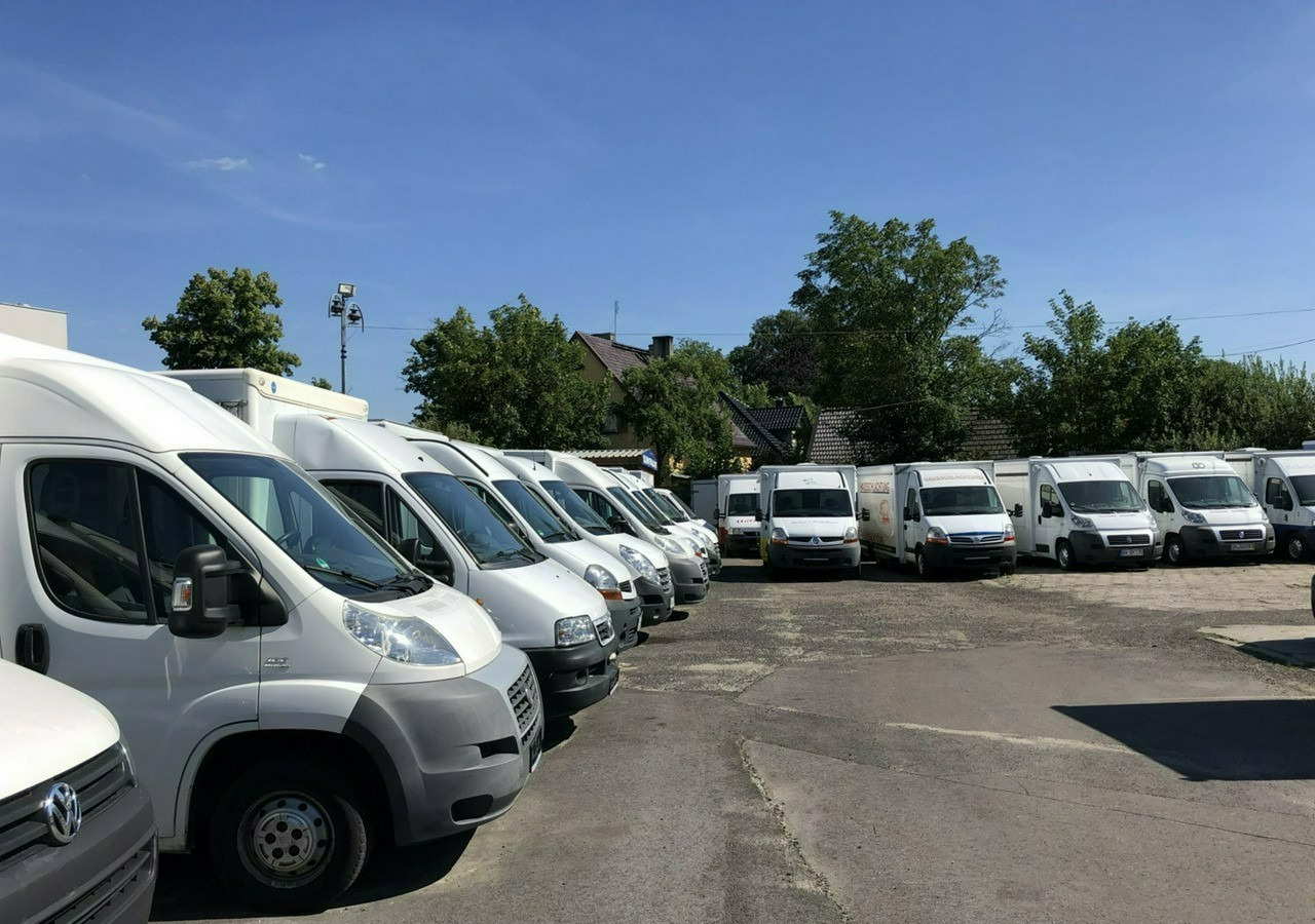Fiat Ducato Autosklep wędlin Gastronomiczny Food Truck Foodtruck sklep bar Borco - Vending truck: picture 1 Fiat Ducato Autosklep wędlin Gastronomiczny Food Truck Foodtruck sklep bar Borco - Vending truck: picture 1