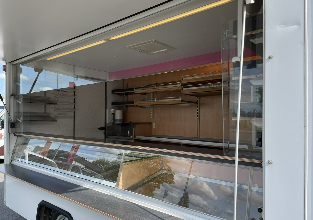 Fiat Ducato Ducato Autosklep Gastronomiczny Food Truck Foodtruck sklep Borco 200 - Vending truck: picture 3 Fiat Ducato Ducato Autosklep Gastronomiczny Food Truck Foodtruck sklep Borco 200 - Vending truck: picture 3