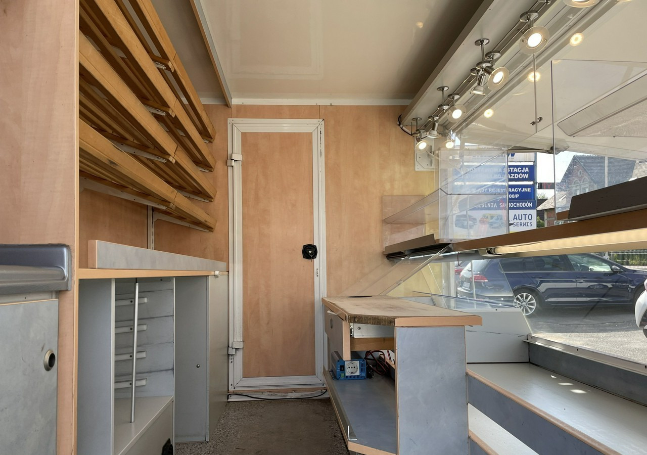 Fiat Ducato Ducato Autosklep pieczy Sklep Gastronomiczny Food Truck Foodtruck 20 - Vending truck: picture 2 Fiat Ducato Ducato Autosklep pieczy Sklep Gastronomiczny Food Truck Foodtruck 20 - Vending truck: picture 2