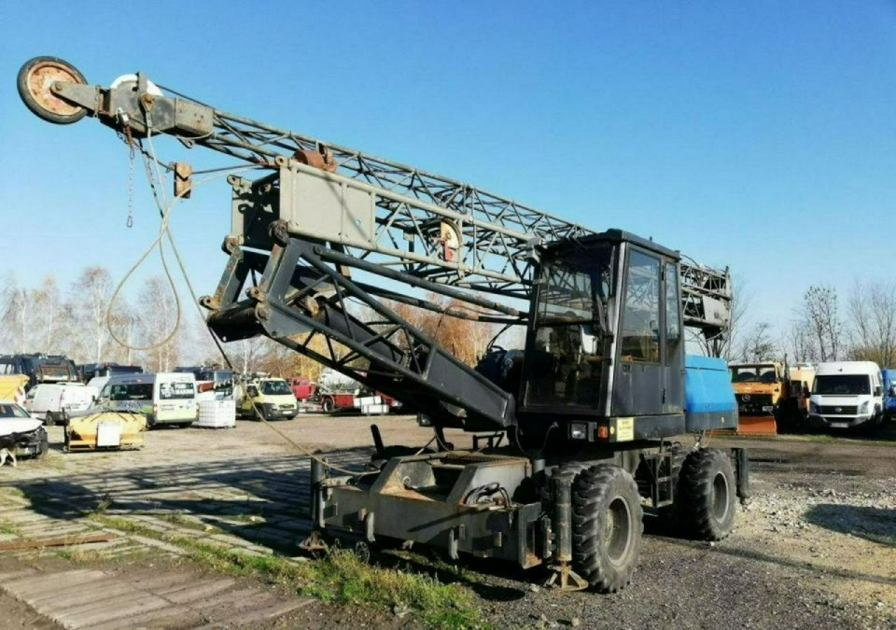 Inna Inny Dźwig Samojezdny Żuraw podnośnik SENNEBOGEN S612M 14m - Mobile crane: picture 1 Inna Inny Dźwig Samojezdny Żuraw podnośnik SENNEBOGEN S612M 14m - Mobile crane: picture 1