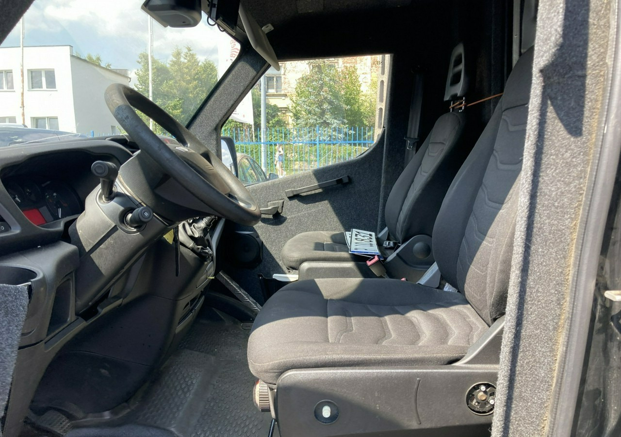 Cash in transit vehicle Iveco Daily Iveco 35-130 Bankowóz Kuloodporny Opanceżony pancerny 2015: picture 14