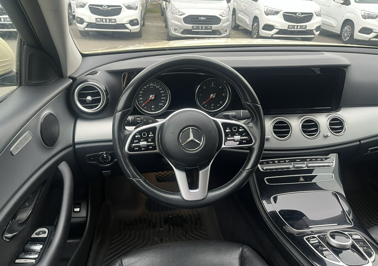 Car Mercedes-Benz Klasa E E220d T 9G-tronic 197KM Navi FullLed Kamera Asystent Model 2020 FV 2: picture 19 Car Mercedes-Benz Klasa E E220d T 9G-tronic 197KM Navi FullLed Kamera Asystent Model 2020 FV 2: picture 19