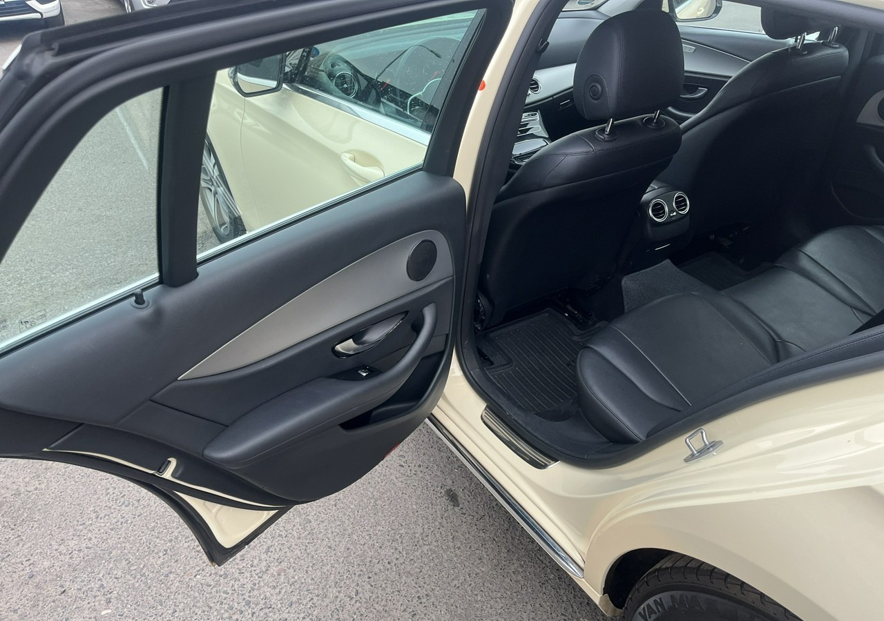 Car Mercedes-Benz Klasa E E220d T 9G-tronic 197KM Navi FullLed Kamera Asystent Model 2020 FV 2: picture 8 Car Mercedes-Benz Klasa E E220d T 9G-tronic 197KM Navi FullLed Kamera Asystent Model 2020 FV 2: picture 8