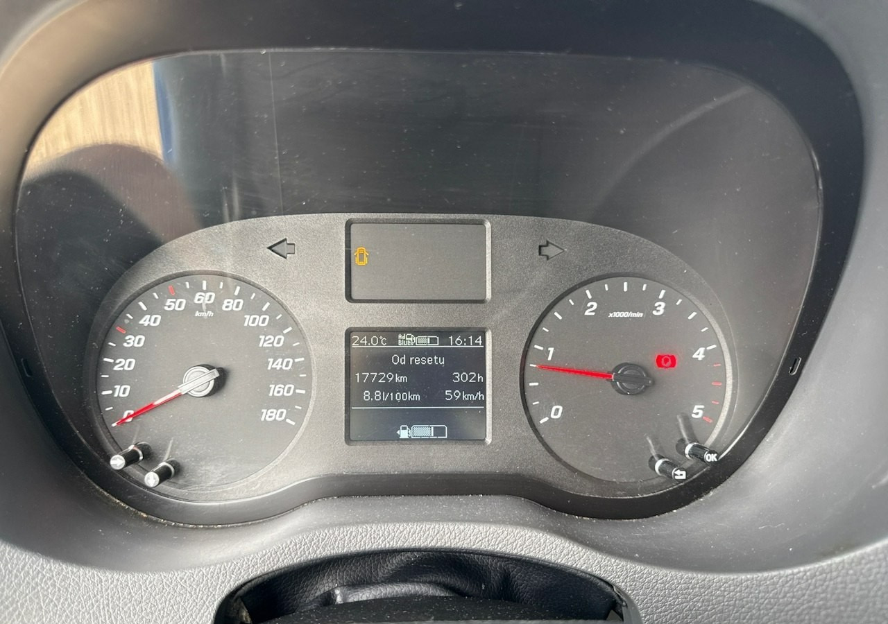 Panel van Mercedes-Benz Sprinter Sprinter 311 CDI Maxi Model 2020: picture 17