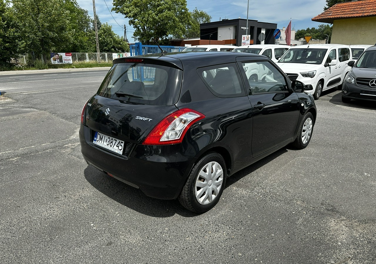 Suzuki Swift V Suzuki Swift 1.2-94KM Klima Model 2012 - Hatchback: picture 3 Suzuki Swift V Suzuki Swift 1.2-94KM Klima Model 2012 - Hatchback: picture 3