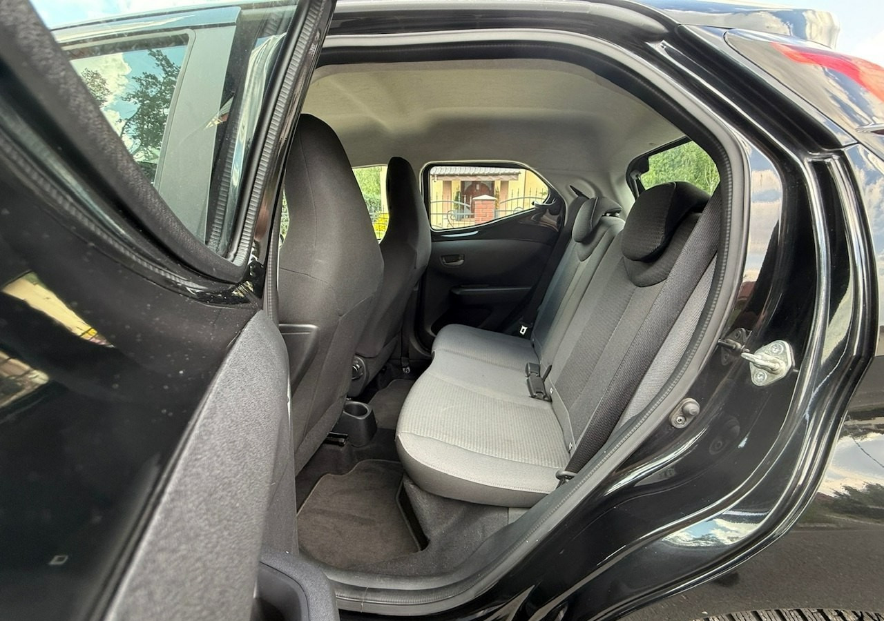 Hatchback Toyota Aygo II Toyota Aygo 1.0-16V Klima Salon PL 24651km Model 2021: picture 15