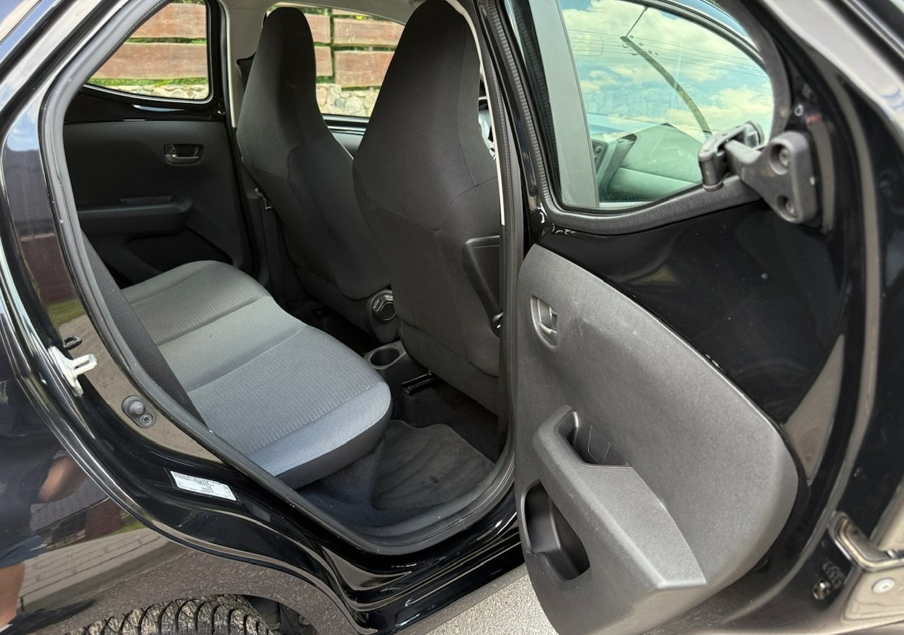 Hatchback Toyota Aygo II Toyota Aygo 1.0-16V Klima Salon PL 24651km Model 2021: picture 19