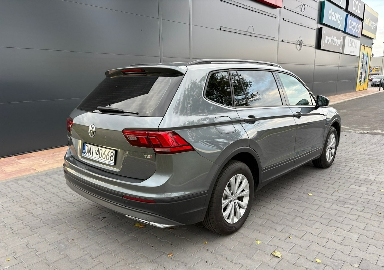 Volkswagen Tiguan II 1,4TSI 150KM 65tyśkm 7osobowy Comfort Tempomat ACC Klima Alu 2018 - SUV: picture 4 Volkswagen Tiguan II 1,4TSI 150KM 65tyśkm 7osobowy Comfort Tempomat ACC Klima Alu 2018 - SUV: picture 4