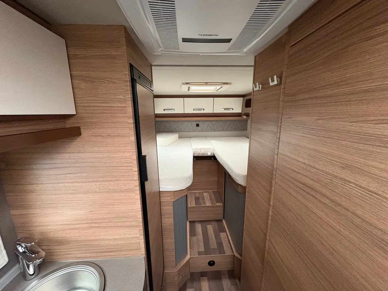 New Semi-integrated motorhome Volkswagen PEPPER 600MEG: picture 7
