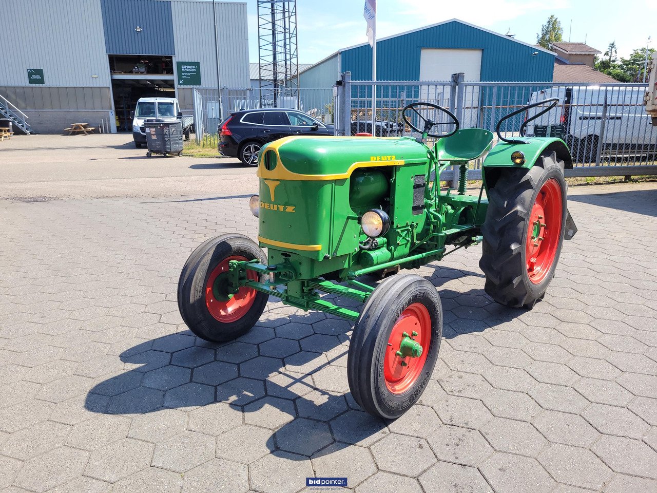 Deutz F2l 612 - Farm tractor: picture 1 Deutz F2l 612 - Farm tractor: picture 1