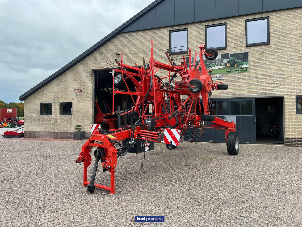 Kuhn GA8521 - Tedder/ Rake: picture 2 Kuhn GA8521 - Tedder/ Rake: picture 2