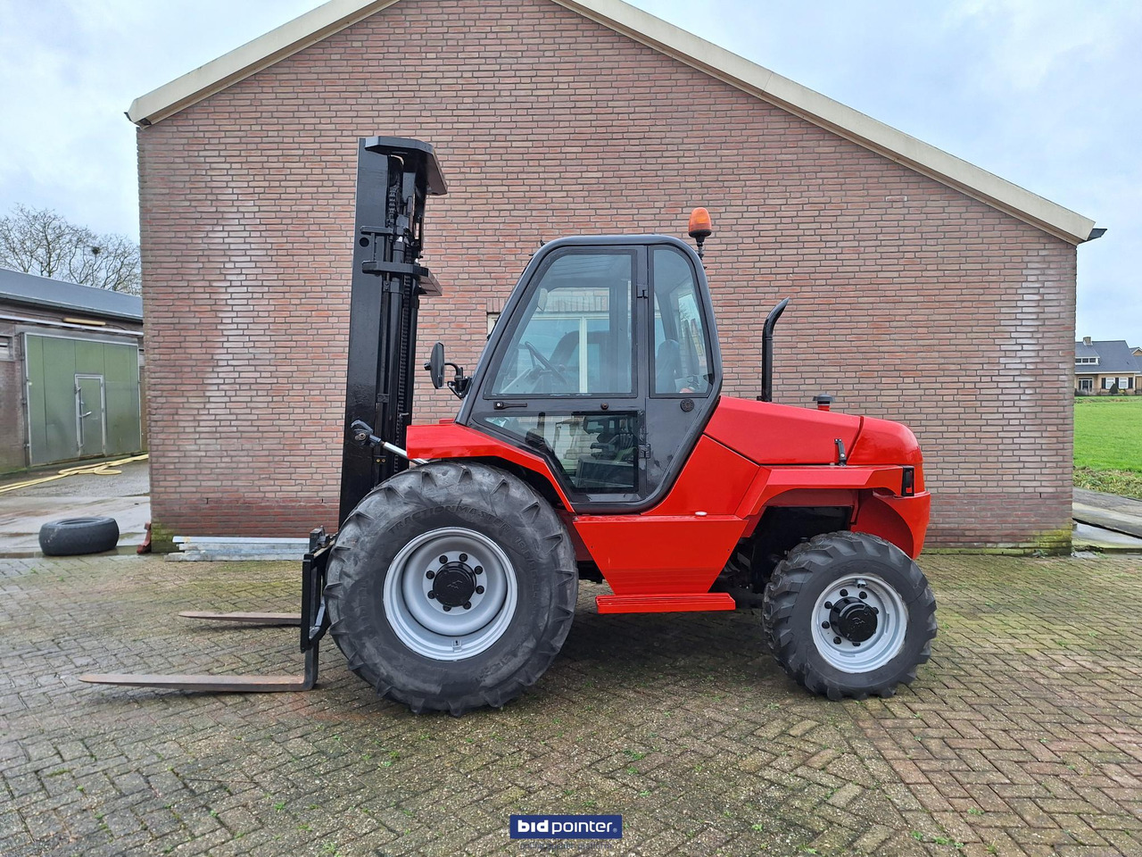 Manitou 30-4 4x4 - Diesel forklift: picture 2 Manitou 30-4 4x4 - Diesel forklift: picture 2