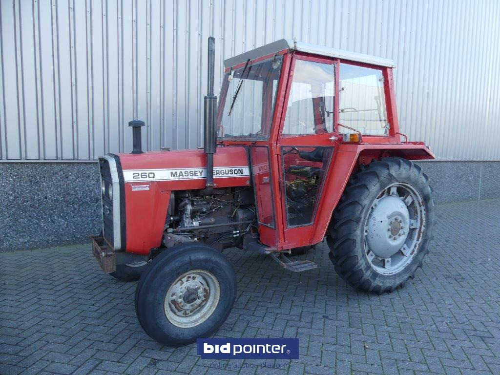 Massey Ferguson 260 with 4226 Hours and powersteering - Farm tractor: picture 1 Massey Ferguson 260 with 4226 Hours and powersteering - Farm tractor: picture 1