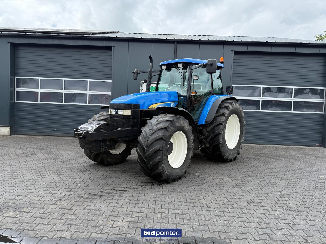 New Holland TM 140 - Farm tractor: picture 5 New Holland TM 140 - Farm tractor: picture 5