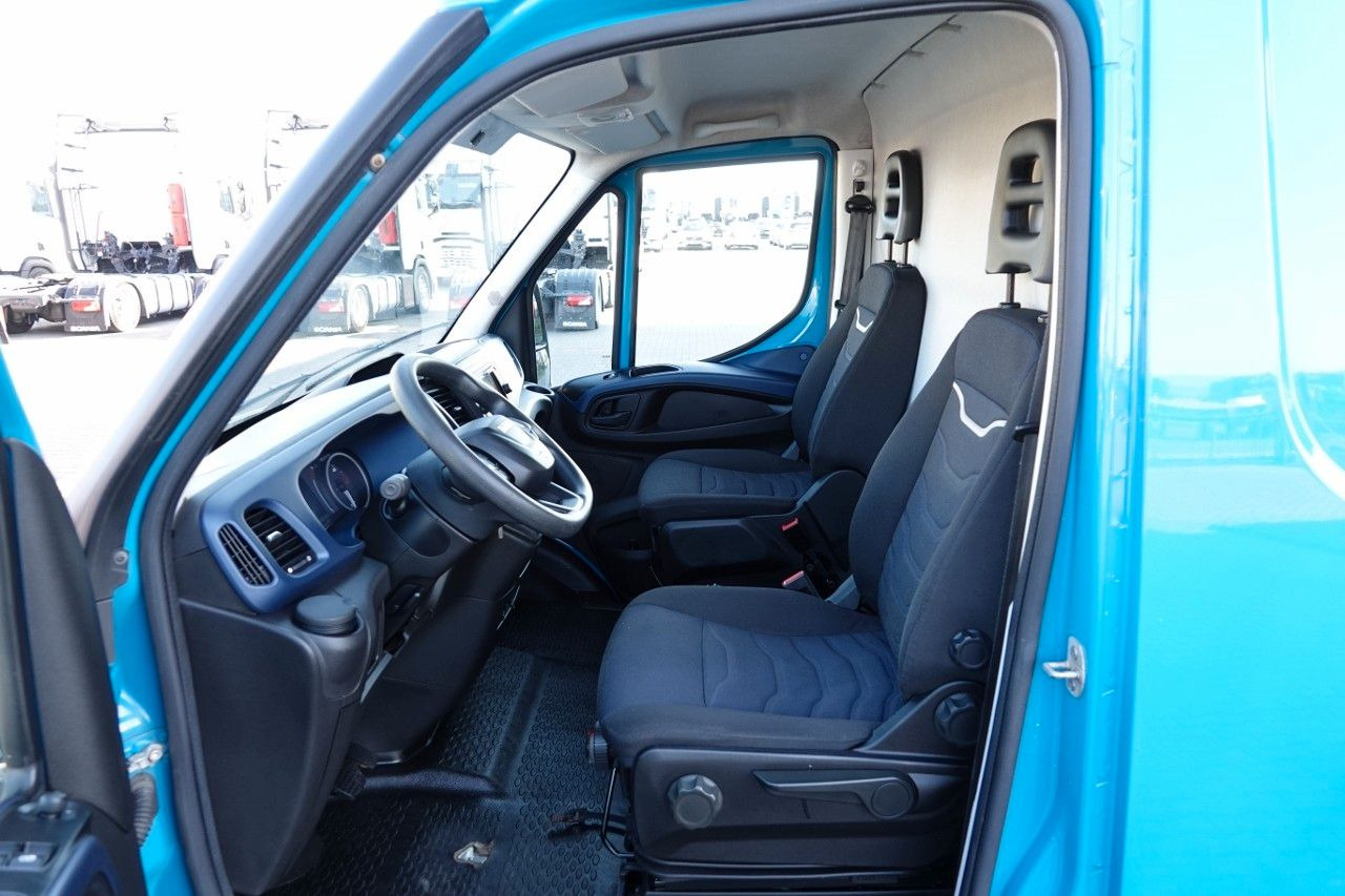 Panel van Iveco DAILY 2,3 D / BLASZAK / 2021 ROK / SPROWADZONY /: picture 12
