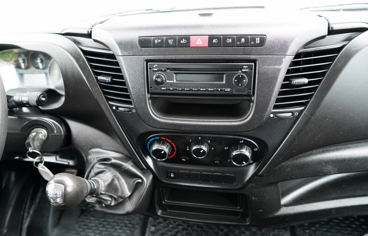 Tipper van Iveco DAILY 35-130 / WYWROTKA TYLNOZSYPOWA / BLIŹNIAK: picture 15