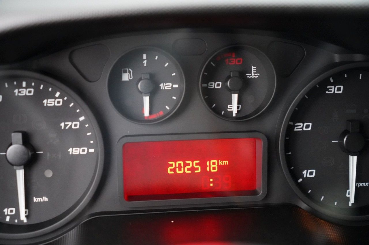 Refrigerated van Iveco DAILY 35-140 / CHŁODNIA / AGREGAT PULSOR 400 / W: picture 45 Refrigerated van Iveco DAILY 35-140 / CHŁODNIA / AGREGAT PULSOR 400 / W: picture 45