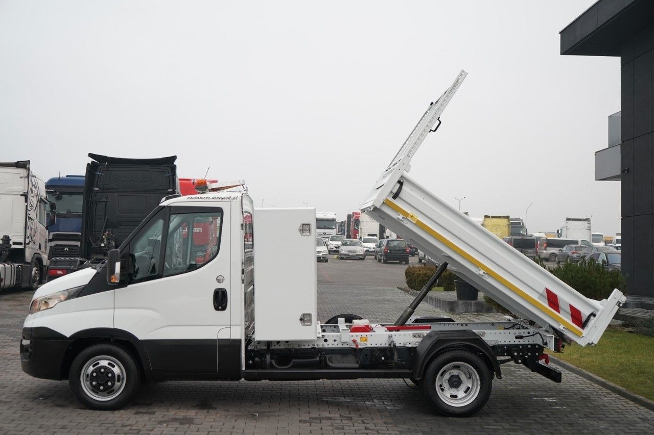 Iveco DAILY 35-160 / WYWROTKA TYLNOZSYPOWA / BLOKADA - Tipper van: picture 3 Iveco DAILY 35-160 / WYWROTKA TYLNOZSYPOWA / BLOKADA - Tipper van: picture 3