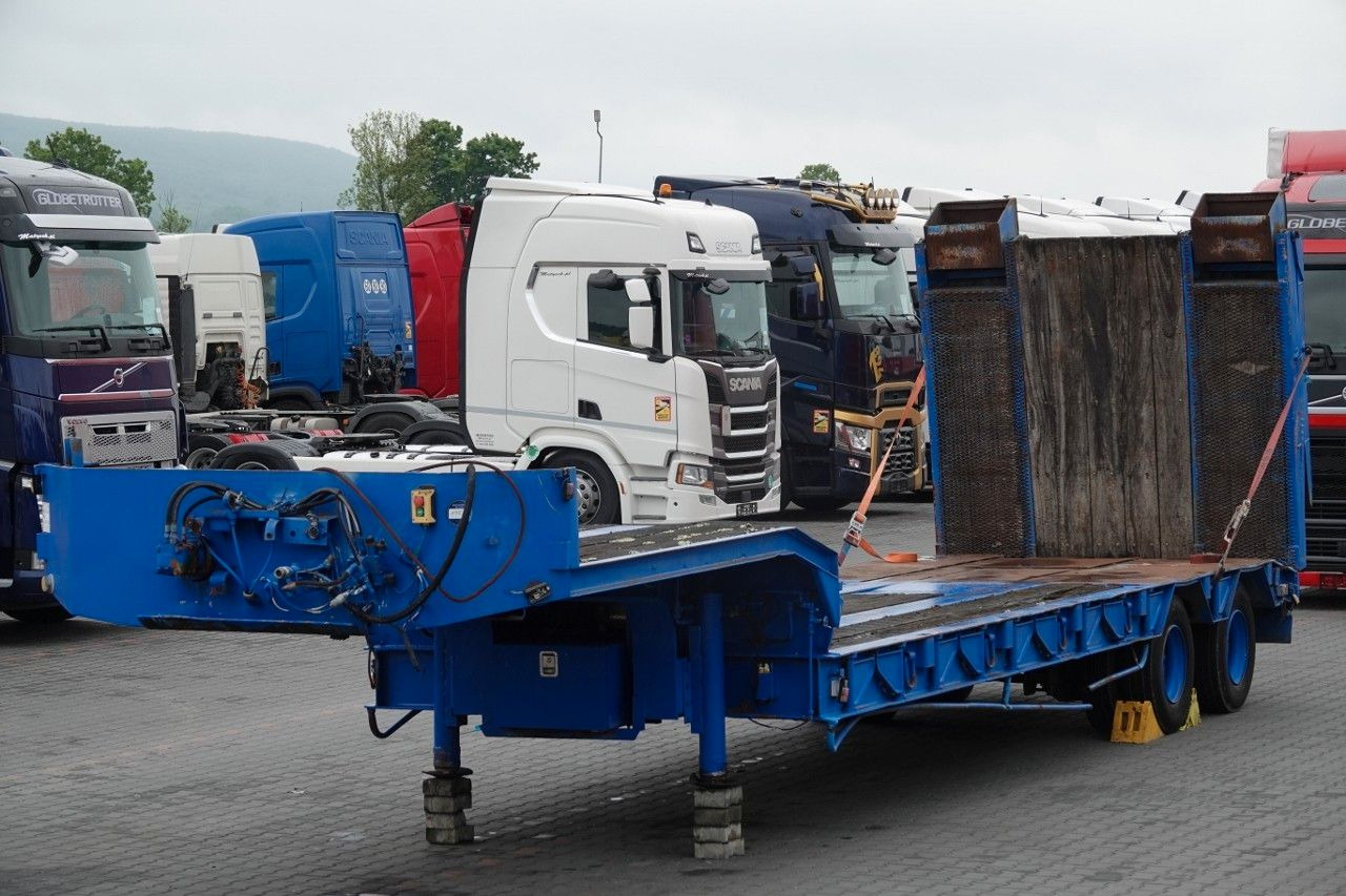 Kaiser LAWETA NISKOPODWOZIOWA / NAJAZDY HYDRAULICZNE / - Low loader semi-trailer: picture 1 Kaiser LAWETA NISKOPODWOZIOWA / NAJAZDY HYDRAULICZNE / - Low loader semi-trailer: picture 1