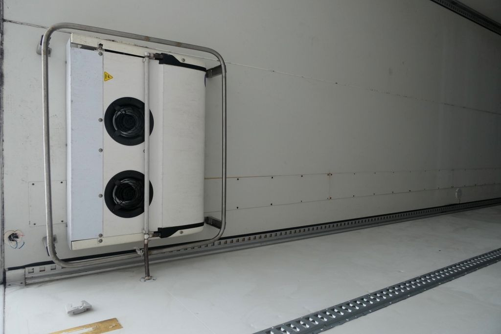 Refrigerator semi-trailer Krone KKRONE / CHŁODNIA / CARRIER VECTOR 1950 MT / BI Krone KKRONE / CHŁODNIA / CARRIER VECTOR 1950 MT / BI: picture 20 Refrigerator semi-trailer Krone KKRONE / CHŁODNIA / CARRIER VECTOR 1950 MT / BI Krone KKRONE / CHŁODNIA / CARRIER VECTOR 1950 MT / BI: picture 20