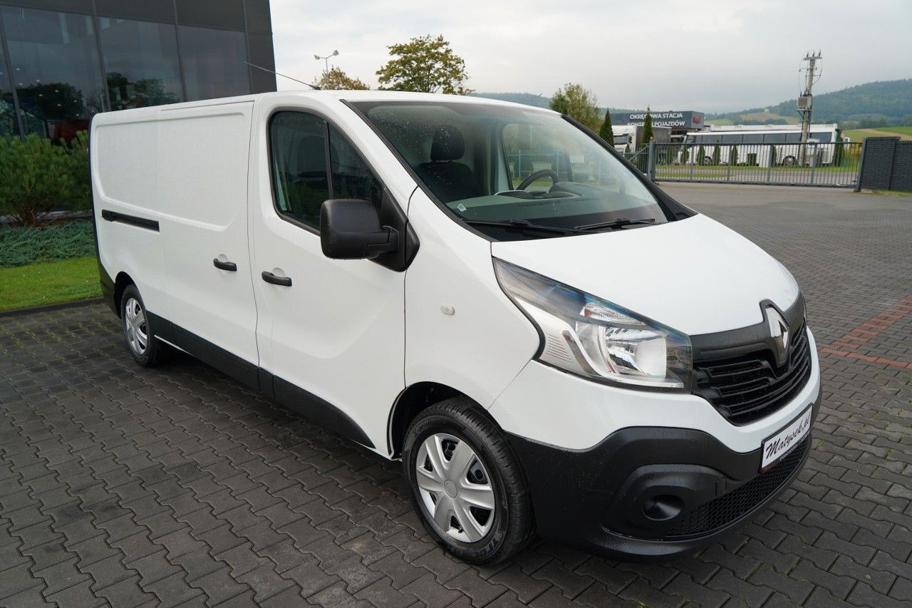 Renault TRAFIC / BLASZAK / ZABUDOWA WARSZTATOWA / MANUA - Small van: picture 4 Renault TRAFIC / BLASZAK / ZABUDOWA WARSZTATOWA / MANUA - Small van: picture 4