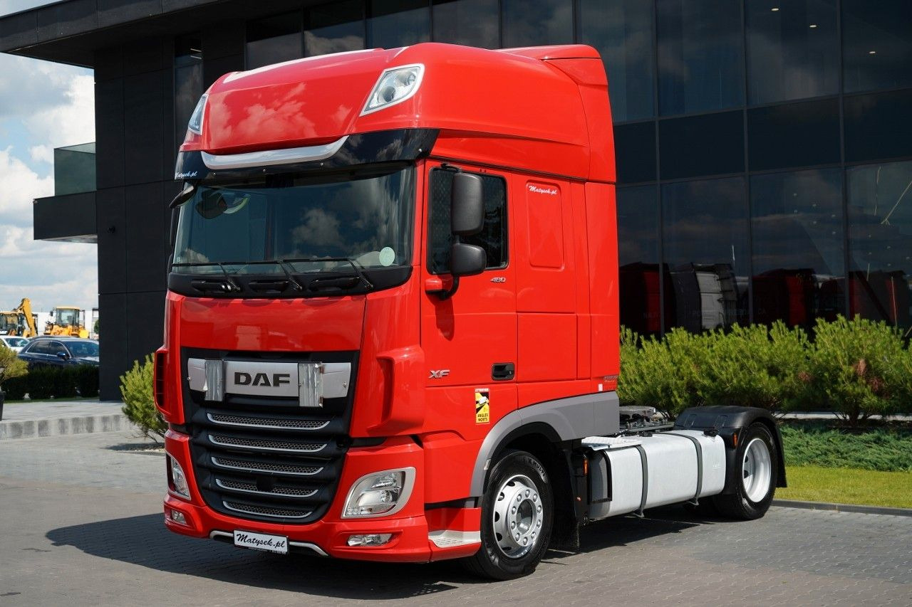 DAF XF 480 / LOW DECK / MEGA / 2021 / SSC / PO ZŁOTY - Tractor unit: picture 4 DAF XF 480 / LOW DECK / MEGA / 2021 / SSC / PO ZŁOTY - Tractor unit: picture 4