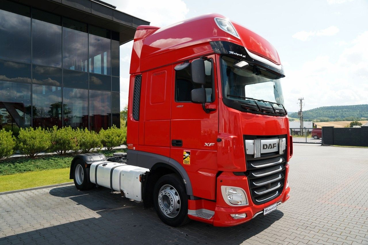 DAF XF 480 / LOW DECK / MEGA / 2021 / SSC / PO ZŁOTY - Tractor unit: picture 3 DAF XF 480 / LOW DECK / MEGA / 2021 / SSC / PO ZŁOTY - Tractor unit: picture 3