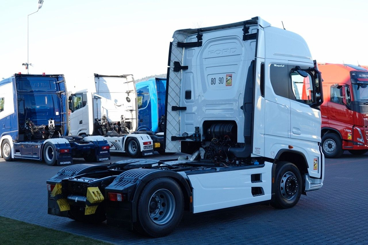 Ford F-MAX 500 / RETARDER / I-PARK COOL / OPONY / 100 - Tractor unit: picture 5 Ford F-MAX 500 / RETARDER / I-PARK COOL / OPONY / 100 - Tractor unit: picture 5