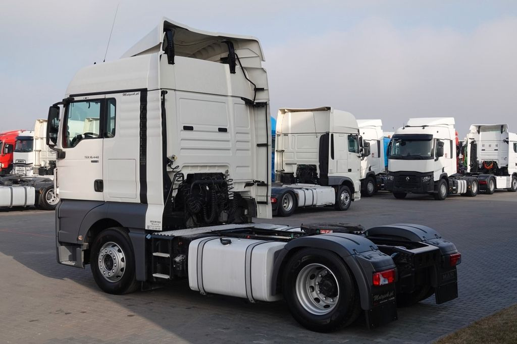 MAN TGX 18. 440 / XLX / STANDARD / 2016 YEAR/ - Tractor unit: picture 4 MAN TGX 18. 440 / XLX / STANDARD / 2016 YEAR/ - Tractor unit: picture 4