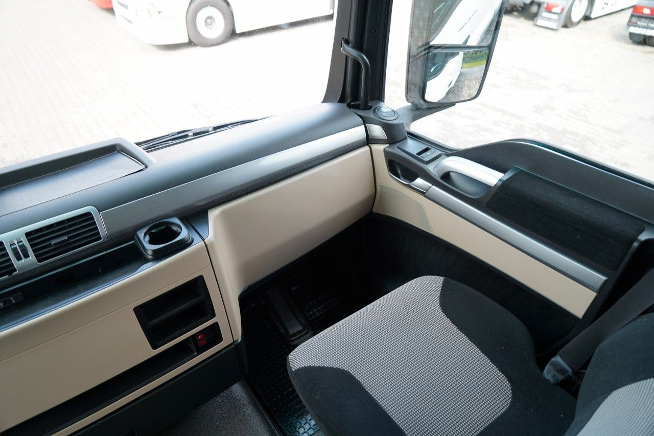 Tractor unit MAN TGX 18.460 / XXL / RETARDER / NAVI RIO: picture 30