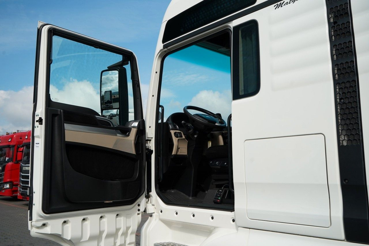 Tractor unit MAN TGX 18.460 / XXL / RETARDER / NAVI RIO: picture 21