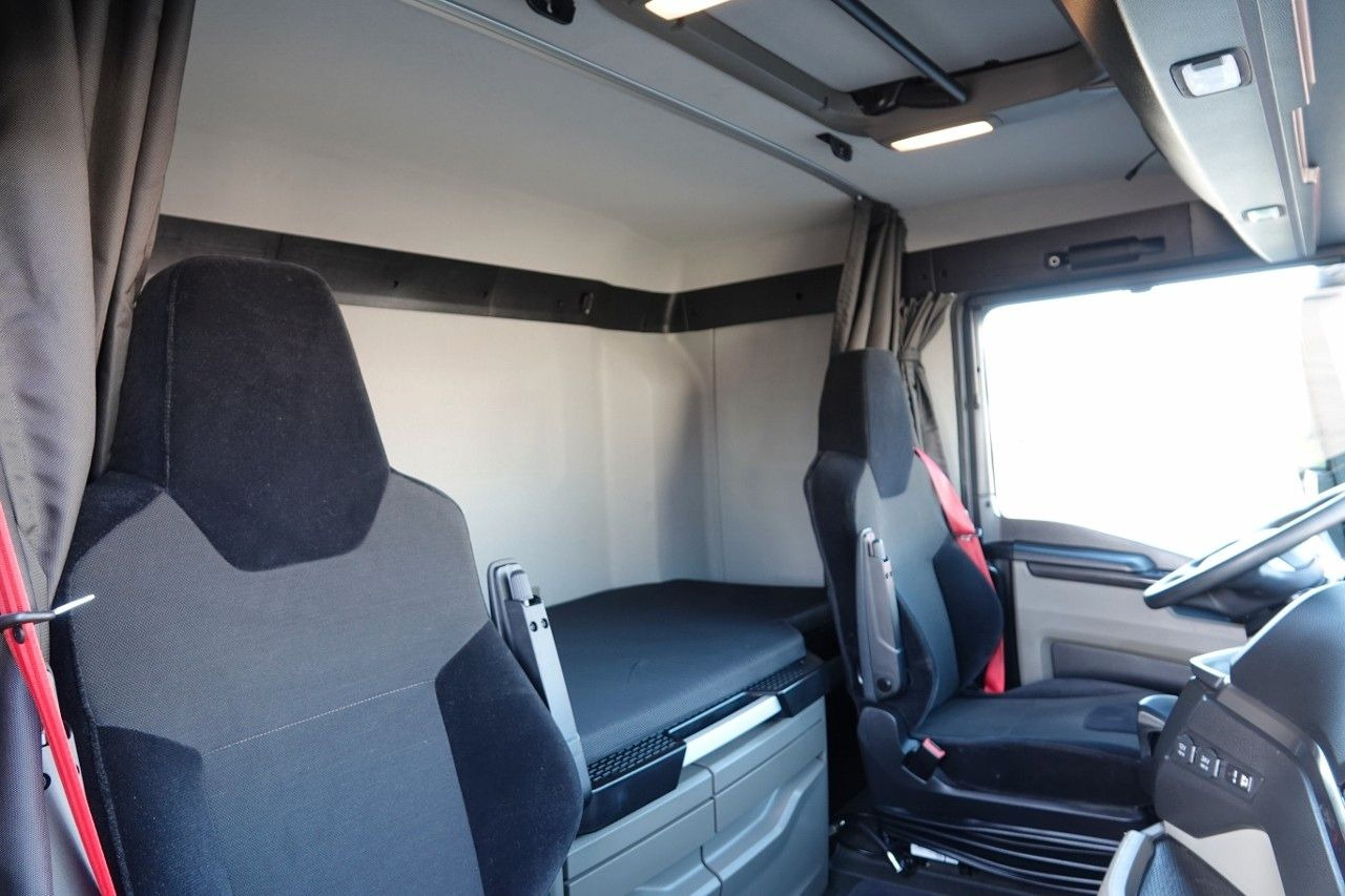 Tractor unit MAN TGX 26.510 / 6x2 / PUSHER / Oś Skrętna i: picture 17