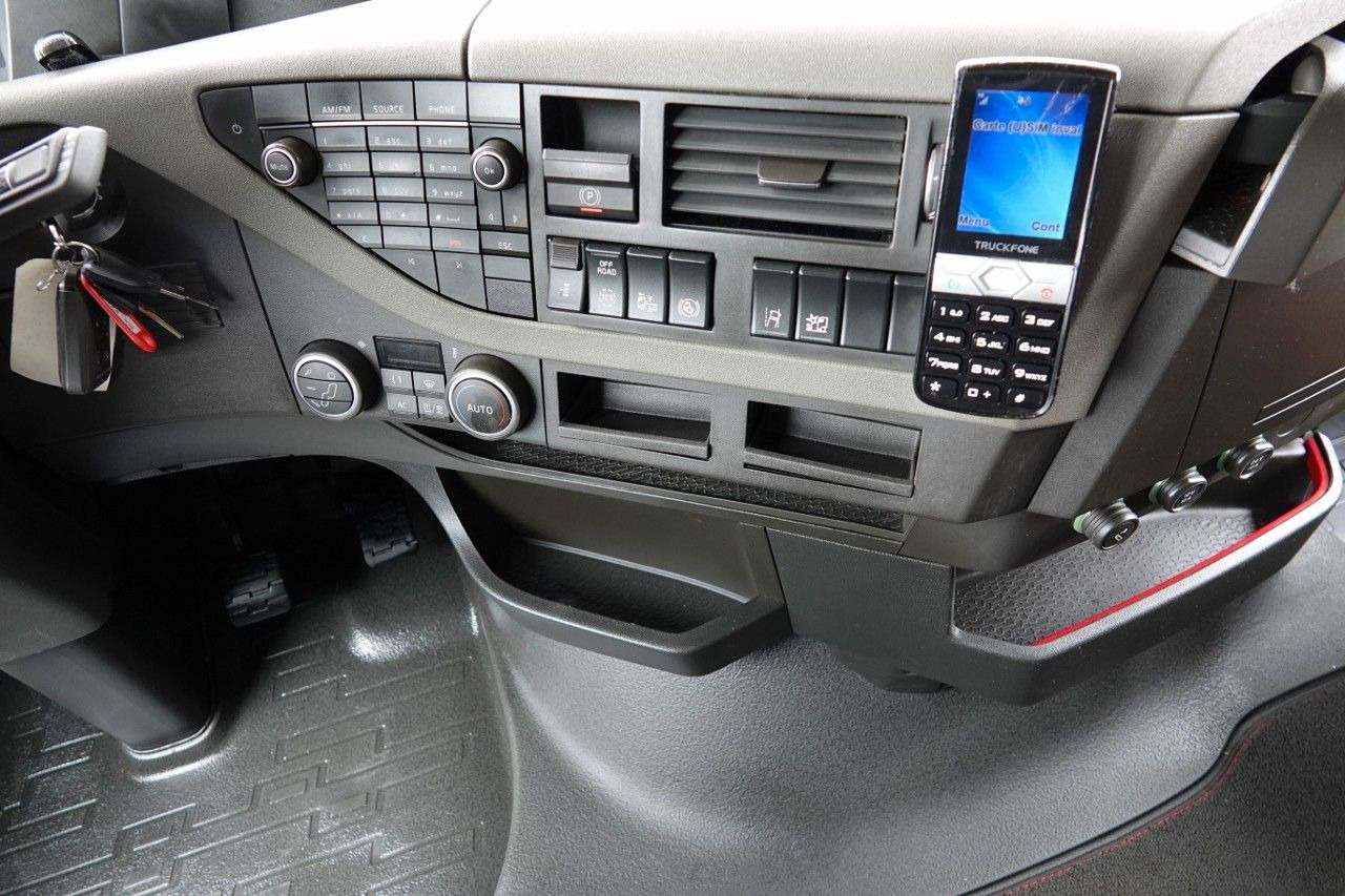 Tractor unit Volvo FH 460 / I-PARK COOL / OPONY 100 % / PO KONTRAKC: picture 15