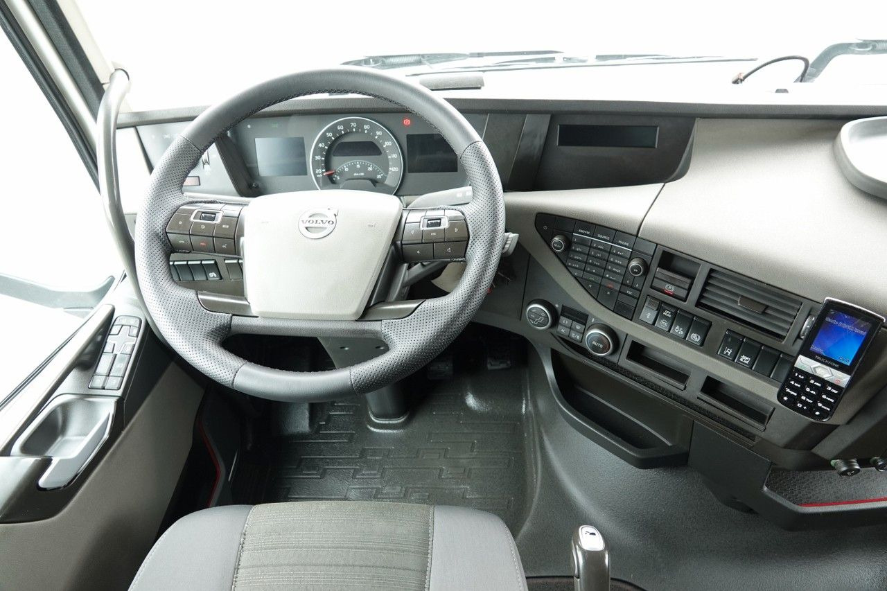 Tractor unit Volvo FH 460 / I-PARK COOL / OPONY 100 % / PO KONTRAKC: picture 14