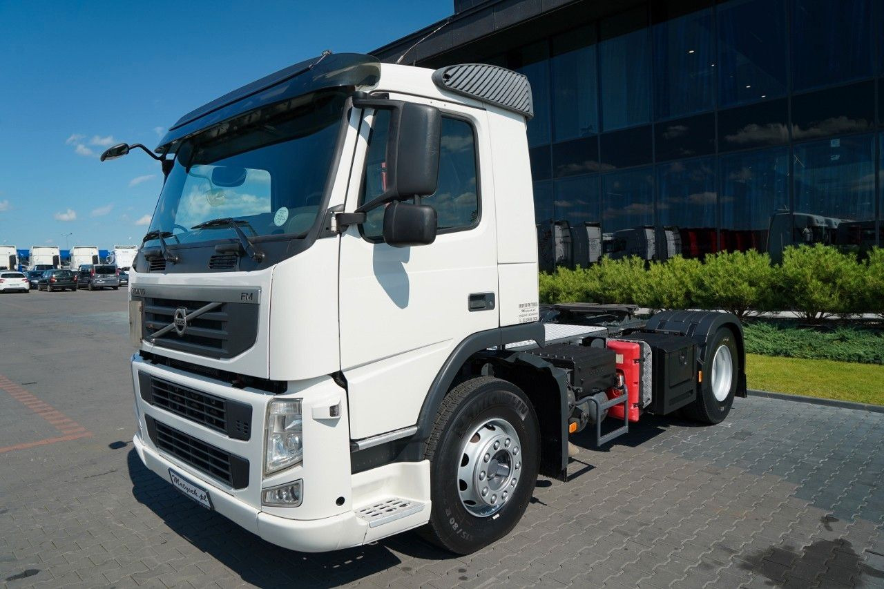 Volvo FM 380 / PEŁNY ADR / NISKA KABINA / DZIENNA KABI - Tractor unit: picture 5 Volvo FM 380 / PEŁNY ADR / NISKA KABINA / DZIENNA KABI - Tractor unit: picture 5