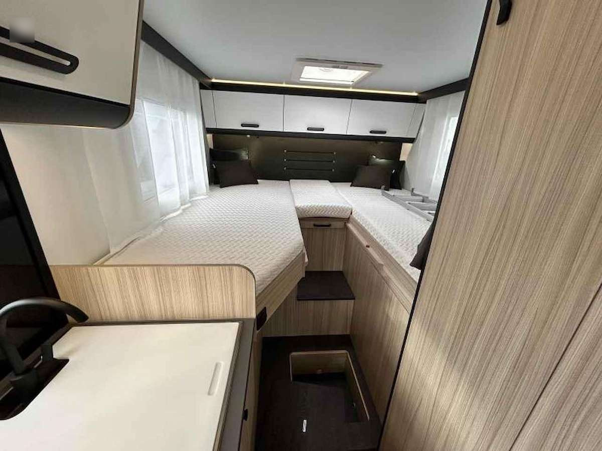 New Semi-integrated motorhome SUN LIVING C 65 SL: picture 12
