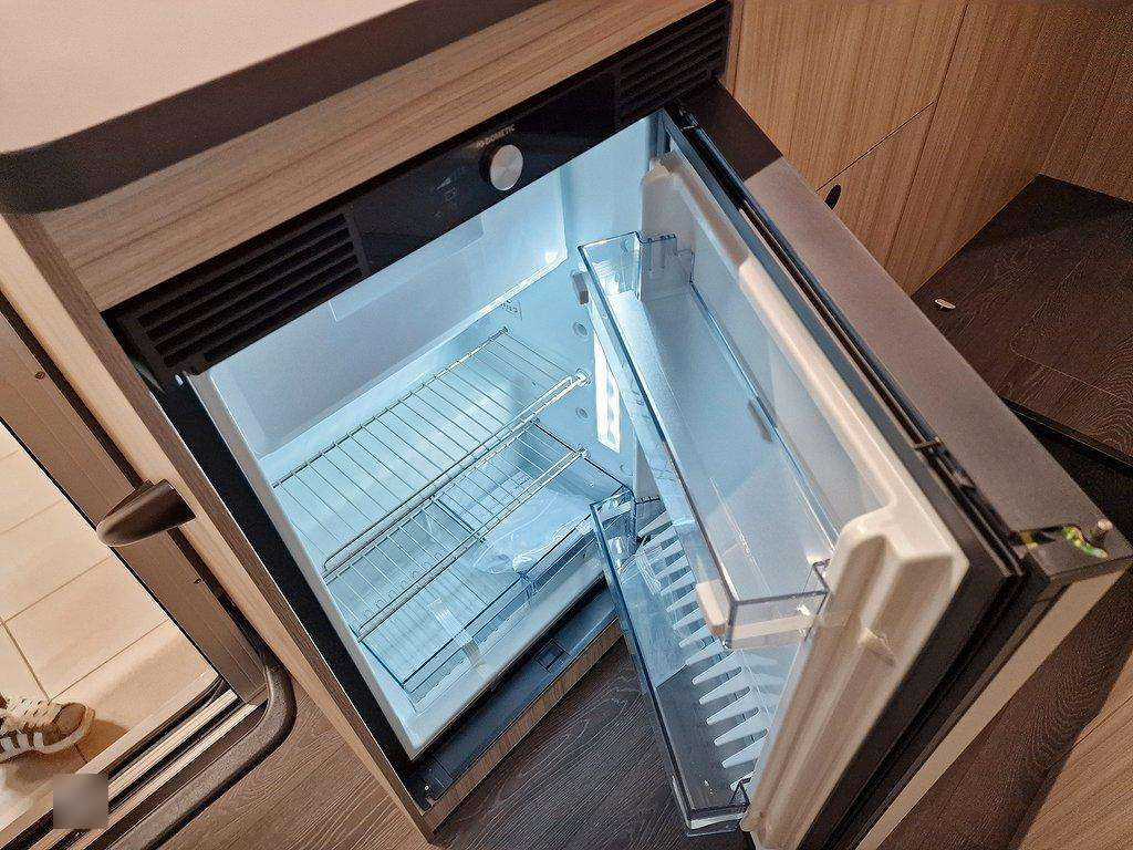 New Semi-integrated motorhome SUN LIVING C 65 SL: picture 10