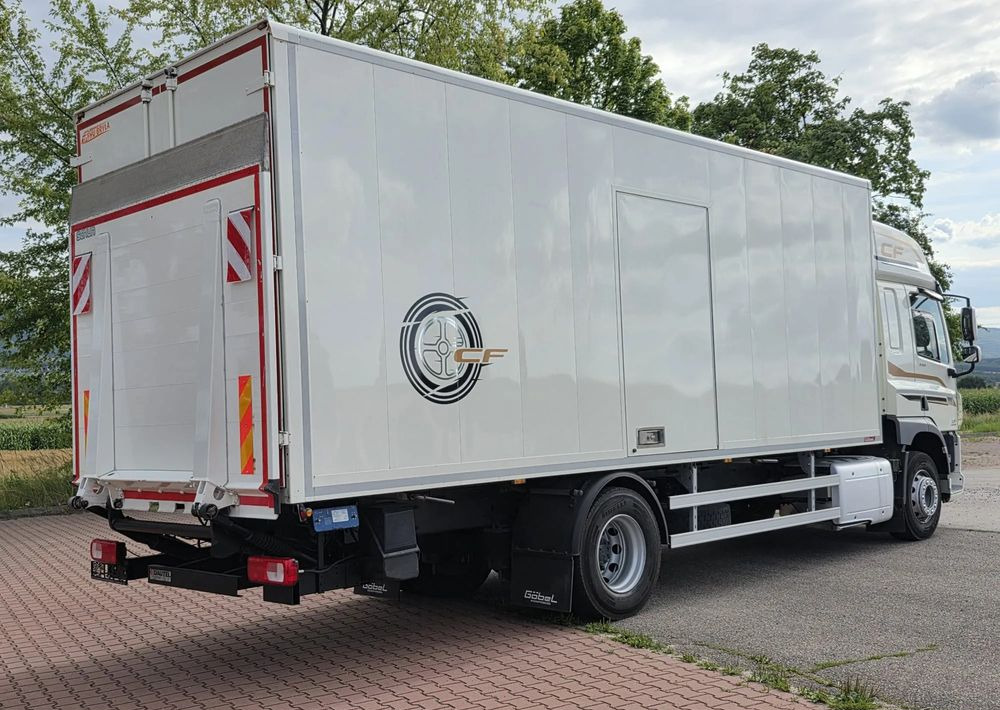 DAF CF 330/10.2017/KONTENER MEBLOWY/IZOTERMA/WINDA/18 PALET/E6/NISKI PRZEBIEG/Z NIEMIEC/JAK NOWY/DUŻY SILNIK 10 837cm3// - Box truck: picture 5 DAF CF 330/10.2017/KONTENER MEBLOWY/IZOTERMA/WINDA/18 PALET/E6/NISKI PRZEBIEG/Z NIEMIEC/JAK NOWY/DUŻY SILNIK 10 837cm3// - Box truck: picture 5